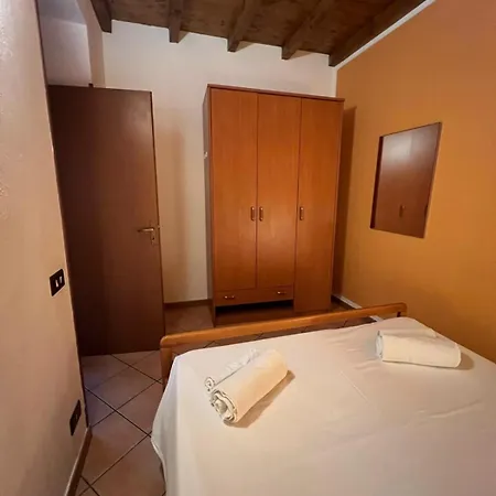 Porto Salvo 12
