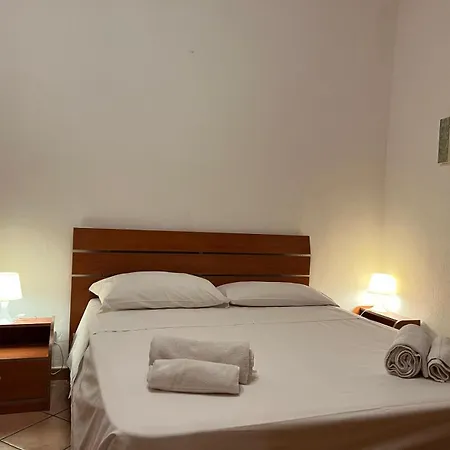 Porto Salvo 12 Apartment